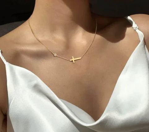 18K Gold Cross Necklace with Classic Rhinestone (One Piece)