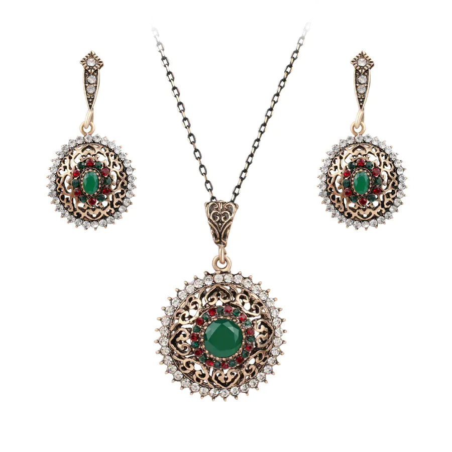 Chic Jewelry and Accessory Set