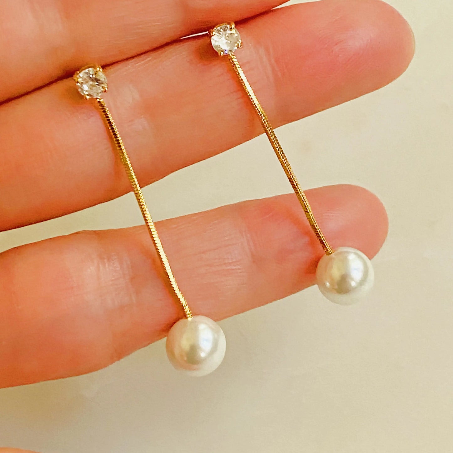 Elegant Pearl Drop Earring